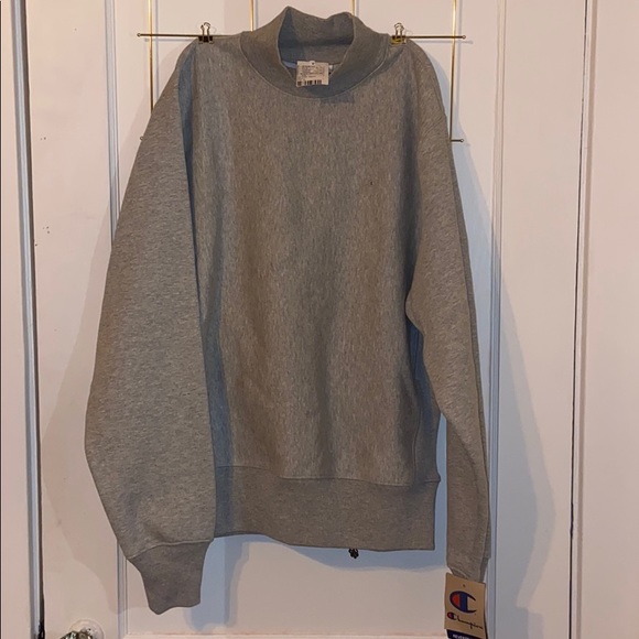 BRAND NEW Champion turtle neck sweatshirt - Picture 1 of 4